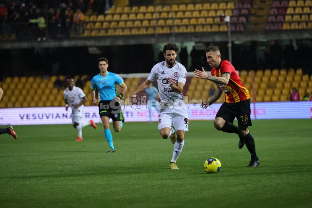 Attacco Foggia, porte girevoli: in due su Santaniello - Immagine in evidenza: uno scatto di Benevento-Foggia (Serie C - girone C 2023/24) - crediti: foto di Luigia Spinelli (RIPRODUZIONE VIETATA)