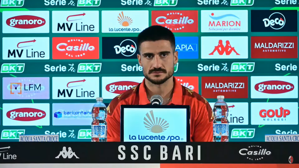 Immagine in evidenza: Gennaro Acampora - crediti foto: canale ufficiale YouTube Bari Calcio (frame da video)