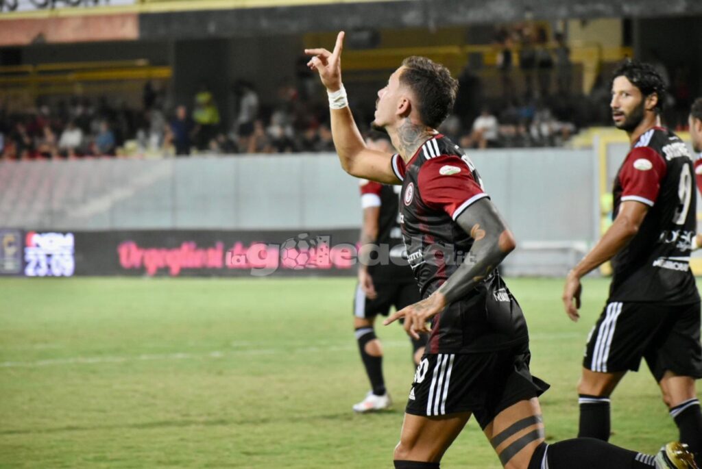 Immagine in evidenza: uno scatto di Foggia-Trapani (Serie C - girone C 2024/25) - crediti: foto di Luigia Spinelli/lagoleada.it (RIPRODUZIONE VIETATA)