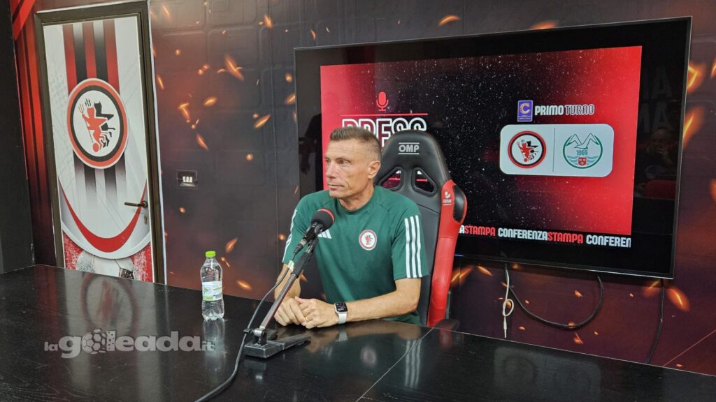 Immagine in evidenza: mister Massimo Brambilla - crediti: foto di Mario Mescia/lagoleada.it (RIPRODUZIONE VIETATA)