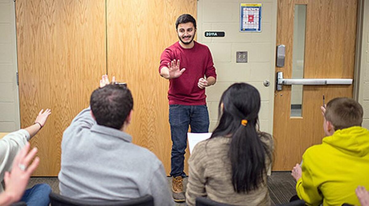 RUBRICA. La gestione della classe: l’importanza del linguaggio non verbale e della prossemica - 