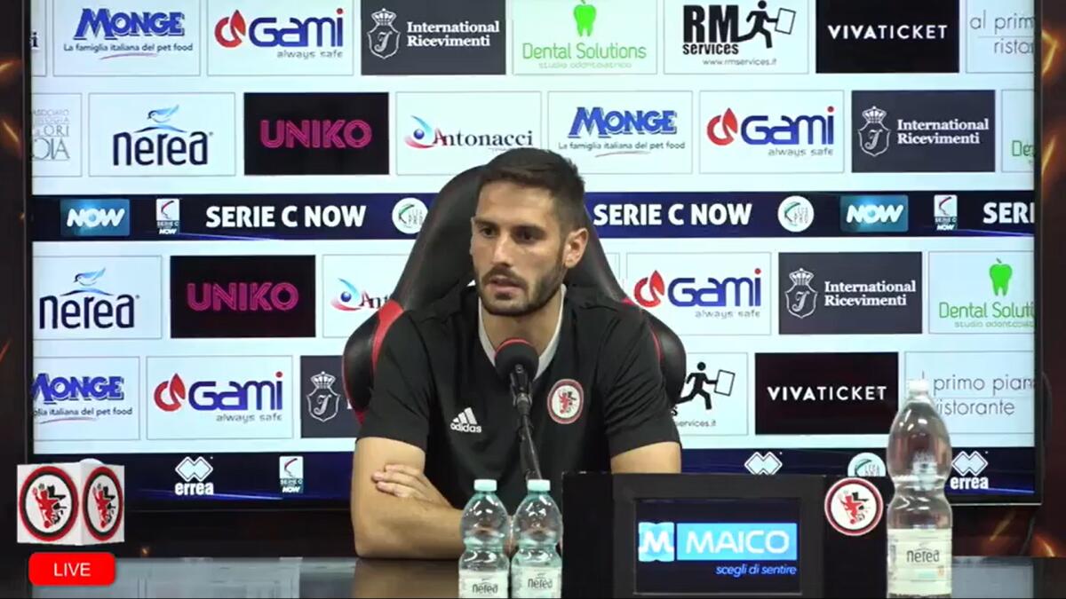 Foggia, Carillo: "Dobbiamo compattarci. Noi siamo col mister" - Immagine in evidenza: Luigi Carillo, difensore del Calcio Foggia 1920 - crediti foto: pagina ufficiale Facebook Calcio Foggia 1920 (frame da video)