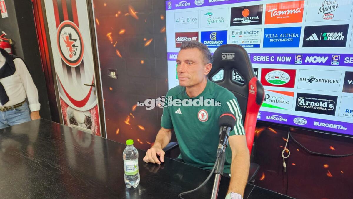 Foggia, Brambilla: "Benevento squadra attrezzata". Sugli indisponibili... - Immagine in evidenza: mister Massimo Brambilla - crediti: foto di Mario Mescia/lagoleada.it (RIPRODUZIONE VIETATA)
