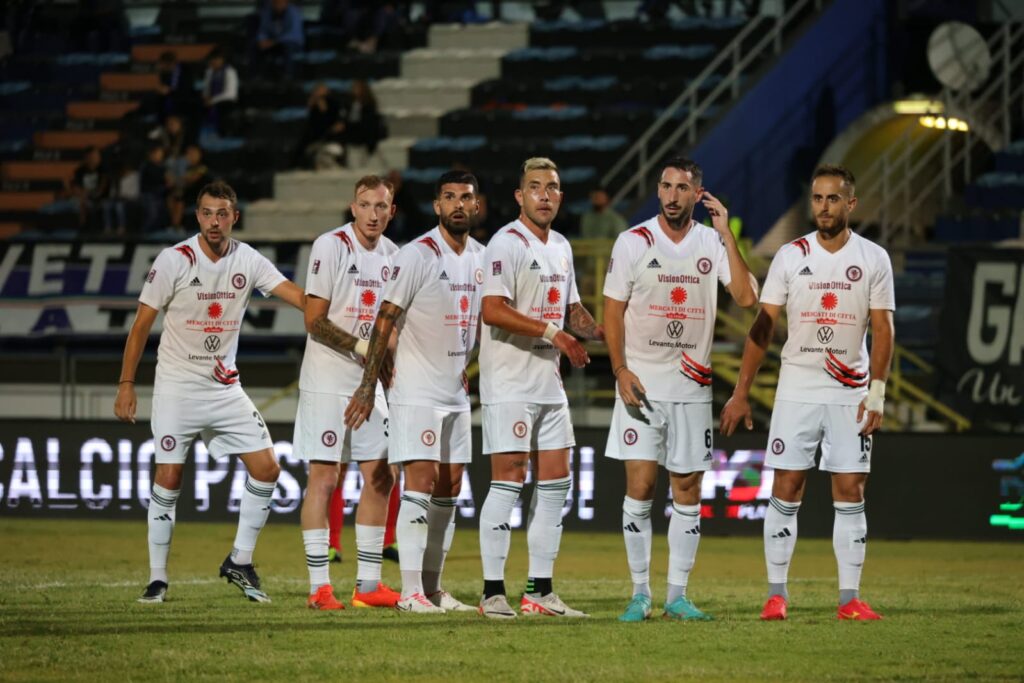 Immagine in evidenza: uno scatto di Latina-Foggia (Serie C - girone C 2024/25) - crediti: foto di Federico Antonellis/Calcio Foggia 1920