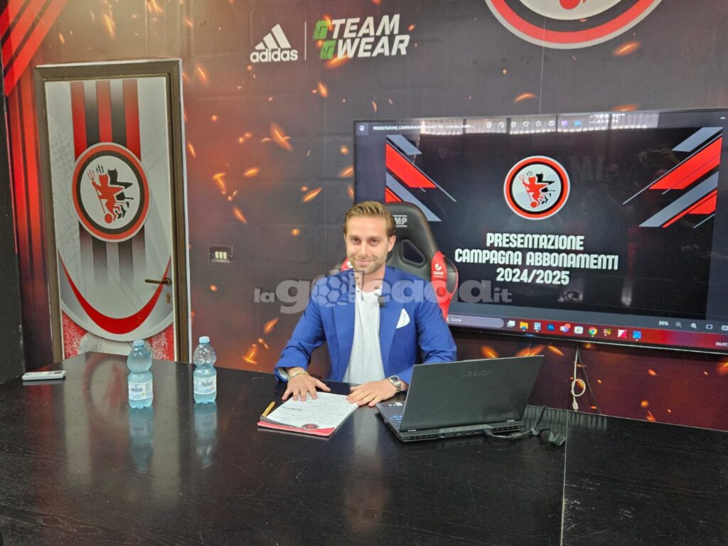 Immagine in evidenza: uno scatto dalla presentazione della campagna abbonamenti del Foggia 2024/25 - crediti: foto di Mario Mescia/lagoleada.it (RIPRODUZIONE VIETATA)