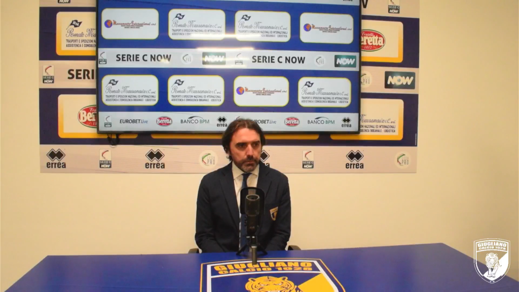 Immagine in evidenza: mister Valerio Bertotto - crediti foto: pagina ufficiale Facebook Giugliano Calcio 1928 (frame da video)