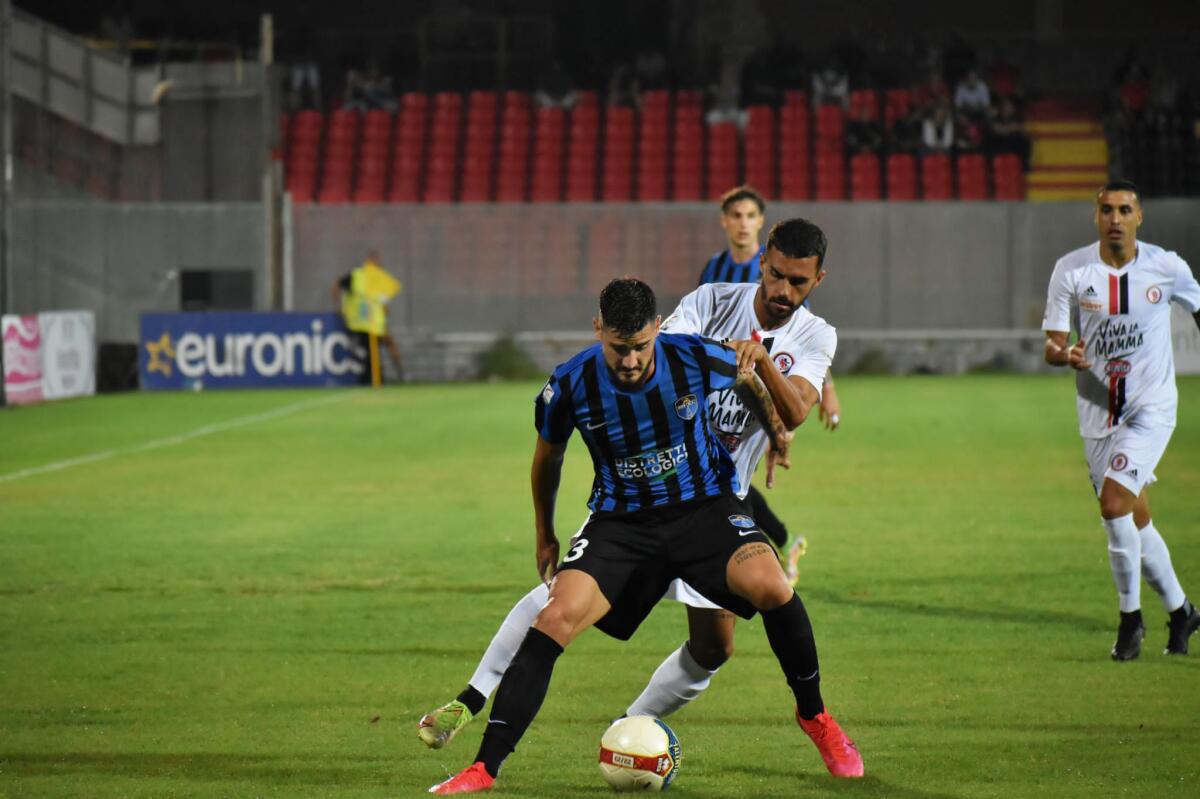 Dove vedere Latina-Altamura? Ecco il canale - Immagine in evidenza: uno scatto di Foggia-Latina 1-3 (prima giornata Serie C - girone C 2022/2023) - crediti: foto di Luigia Spinelli