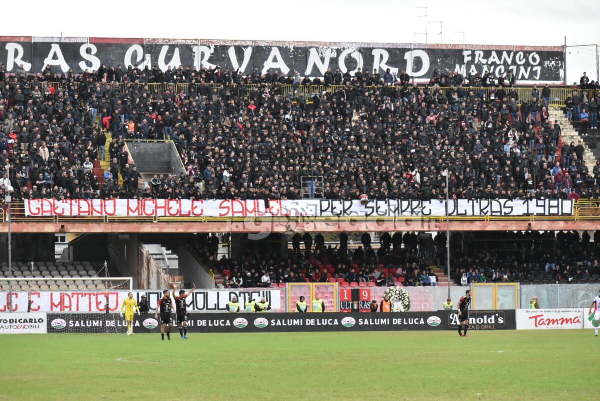 Criscitiello: "L'Italia avrebbe dovuto ricordare i tre ragazzi" - Immagine in evidenza: uno scatto di Foggia-Catania (Serie C - girone C 2024/25) - crediti: foto di Luigia Spinelli/lagoleada.it (RIPRODUZIONE VIETATA)