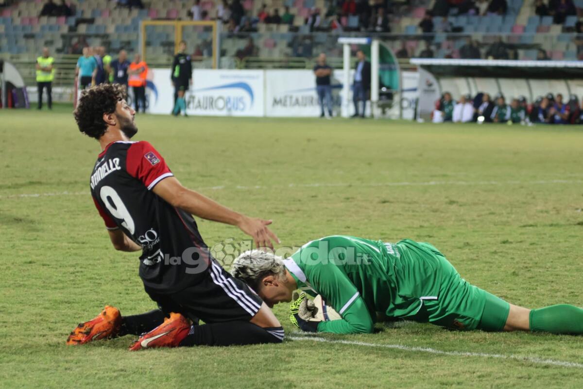 3-5-2 o 3-4-3? Che Foggia vedremo contro il Taranto? - Immagine in evidenza: uno scatto di Foggia-Giugliano (Serie C - girone C 2024/25) - crediti: foto di Monica Carbosiero (RIPRODUZIONE VIETATA)