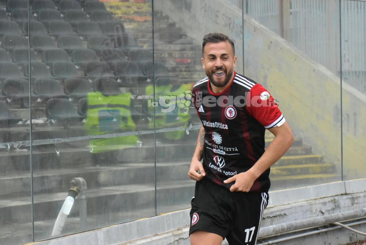 Foggia-Catania, la partita di Tascone - Immagine in evidenza: uno scatto di Foggia-Catania (Serie C - girone C 2024/25) - crediti: foto di Luigia Spinelli/lagoleada.it (RIPRODUZIONE VIETATA)