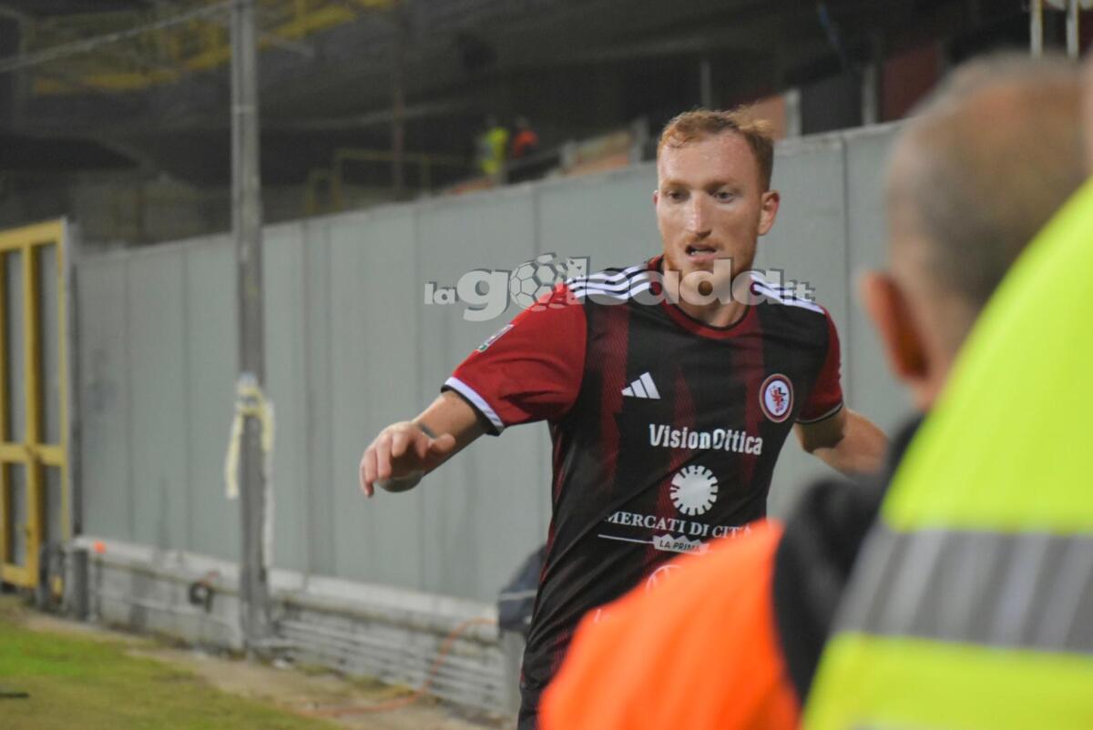 Il Foggia può contare su Salines, sfrutta i calci piazzati come pochi - Immagine in evidenza: uno scatto di Foggia-Taranto (Serie C - girone C 2024/25) - crediti: foto di Luigia Spinelli (RIPRODUZIONE VIETATA)