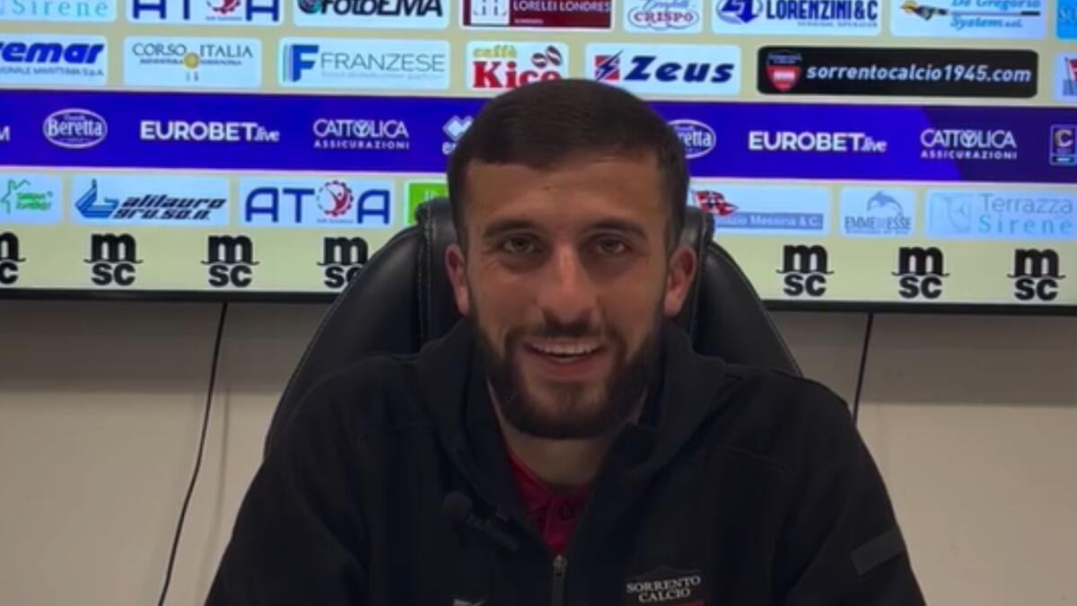 Sorrento, Vitiello: "Io al posto giusto nel momento giusto" - Immagine in evidenza: Antonio Vitiello - crediti: pagina ufficiale Facebook Sorrento Calcio (frame da video)