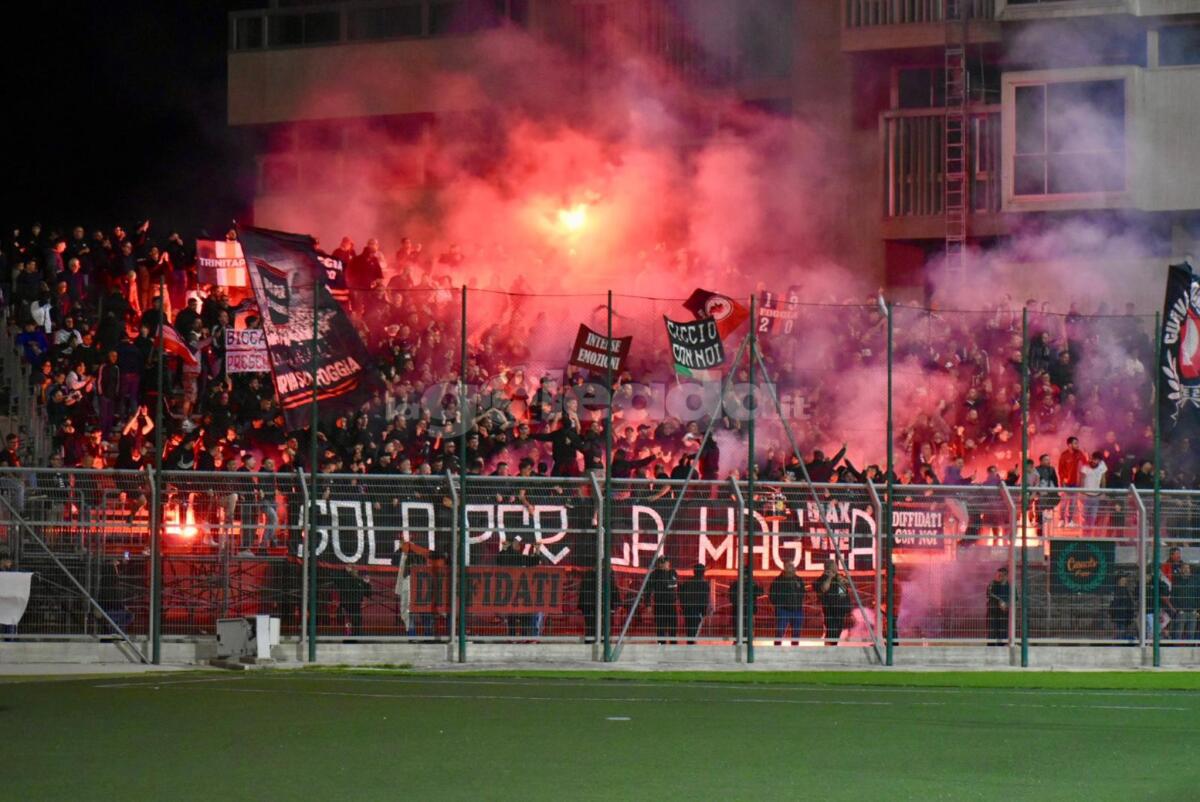 Squadre e tifosi abbracciano Foggia: i messaggi per le tre vittime - Immagine in evidenza: uno scatto di Potenza-Foggia (Serie C - girone C 2024/25) - crediti: foto di Luigia Spinelli/lagoleada.it (RIPRODUZIONE VIETATA)