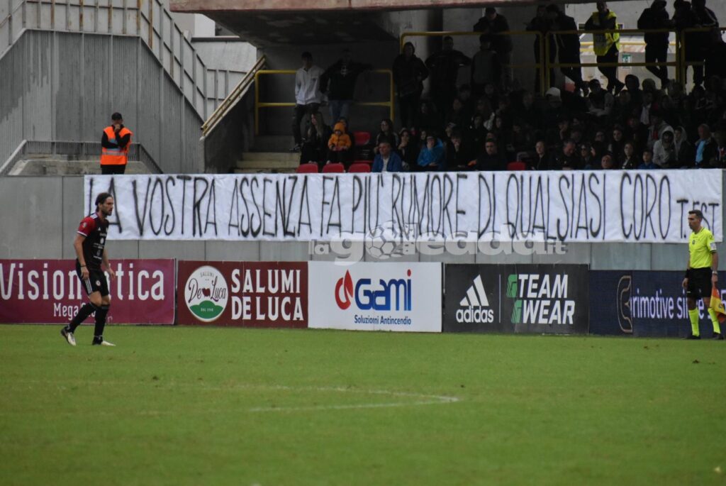 Immagine in evidenza: uno scatto di Foggia-Catania (Serie C - girone C 2024/25) - crediti: foto di Luigia Spinelli/lagoleada.it (RIPRODUZIONE VIETATA)