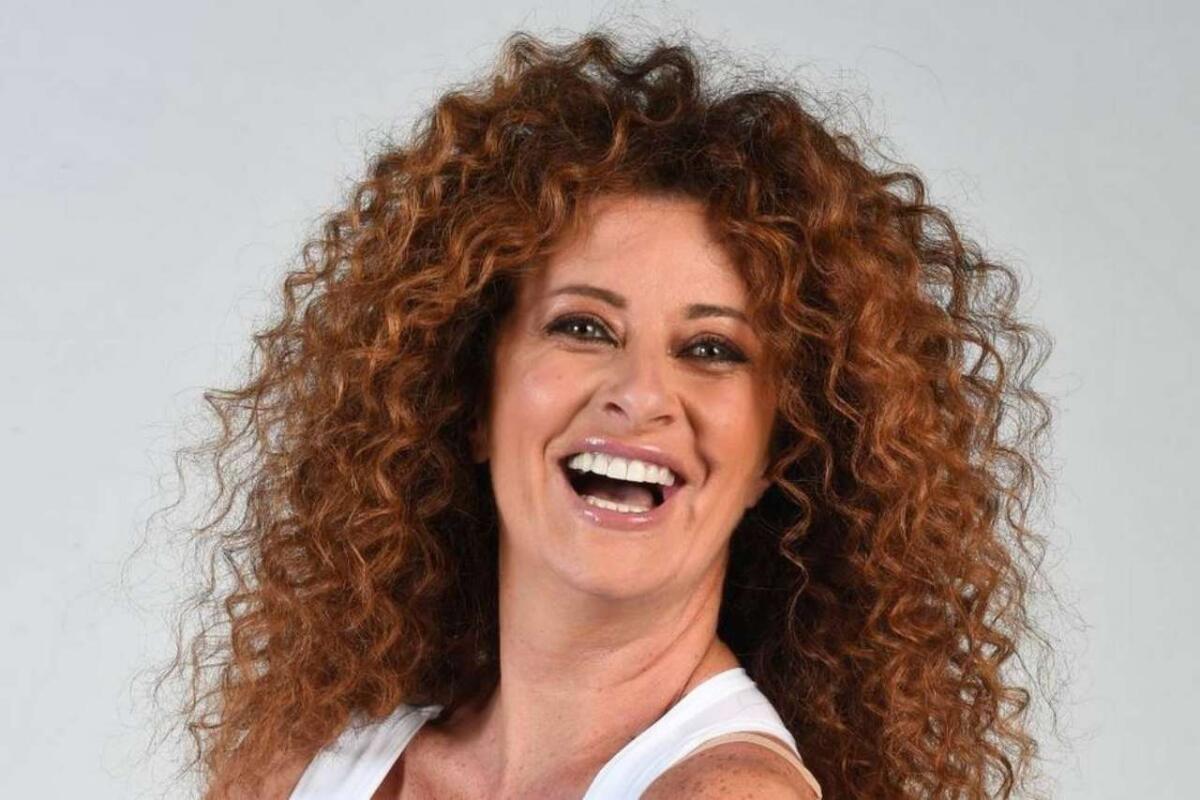 Valentina Persia, in Sicilia per festeggiare trent'anni di risate - Valentina Persia, in Sicilia per festeggiare trent'anni di risate