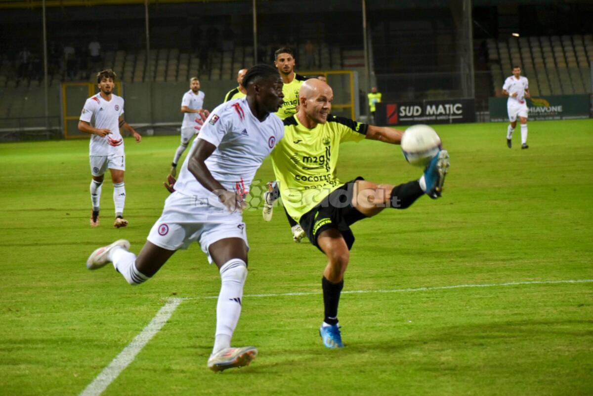 Zauri azzera le gerarchie e Sarr passa in primo piano - Immagine in evidenza: uno scatto di Foggia-Monopoli (Coppa Italia Serie C 2024/25) - crediti: foto di Luigia Spinelli/lagoleada.it (RIPRODUZIONE VIETATA)