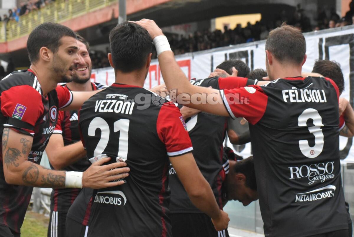 LIVE | Cavese-Foggia, la cronaca in tempo reale - Immagine in evidenza: uno scatto di Foggia-Catania (Serie C - girone C 2024/25) - crediti: foto di Luigia Spinelli/lagoleada.it (RIPRODUZIONE VIETATA)