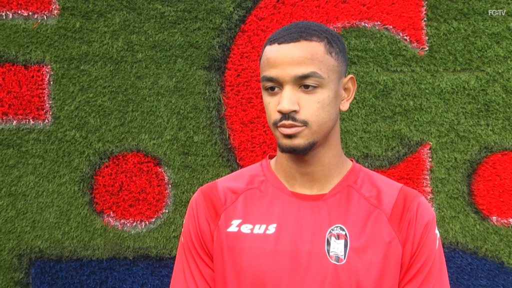 Immagine in evidenza: Thomas Schirò - crediti foto: canale ufficiale YouTube Crotone Calcio (frame da video)