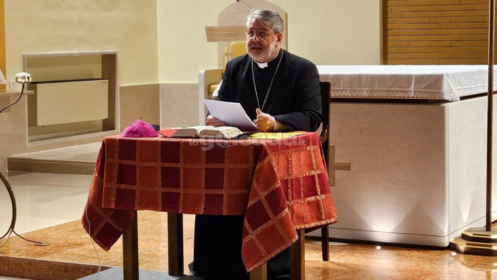 Immagine in evidenza: l'Arcivescovo di Foggia-Bovino, Giorgio Ferretti - crediti: foto di Mario Mescia/lagoleada.it (RIPRODUZIONE VIETATA)