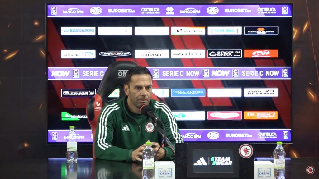 Immagine in evidenza: mister Luciano Zauri - crediti foto: canale ufficiale YouTube Calcio Foggia 1920 (frame da video)