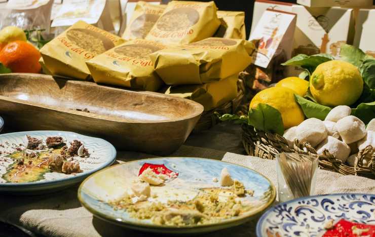 Alcuni prodotti tipici della dieta mediterranea (Pixabay FOTO) - www.notiziesecche.it