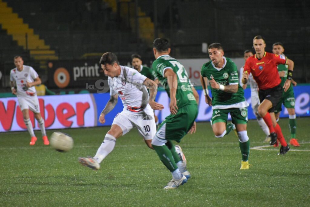 Vincenzo Millico durante Avellino-Foggia, crediti: Luigia Spinelli per lagoleada.it (riproduzione vietata)