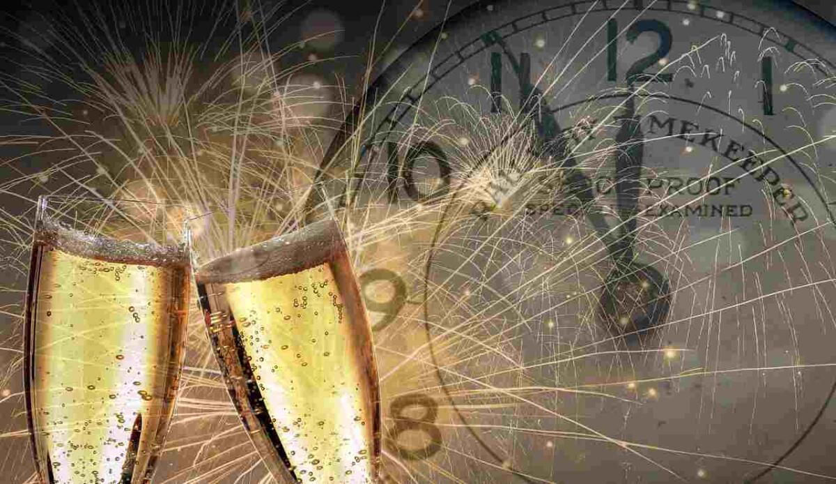 Buon anno: Frasi di auguri per il Capodanno - Le frasi più belle da dedicare a Capodanno (Depositphotos foto) - www.notiziesecche.it