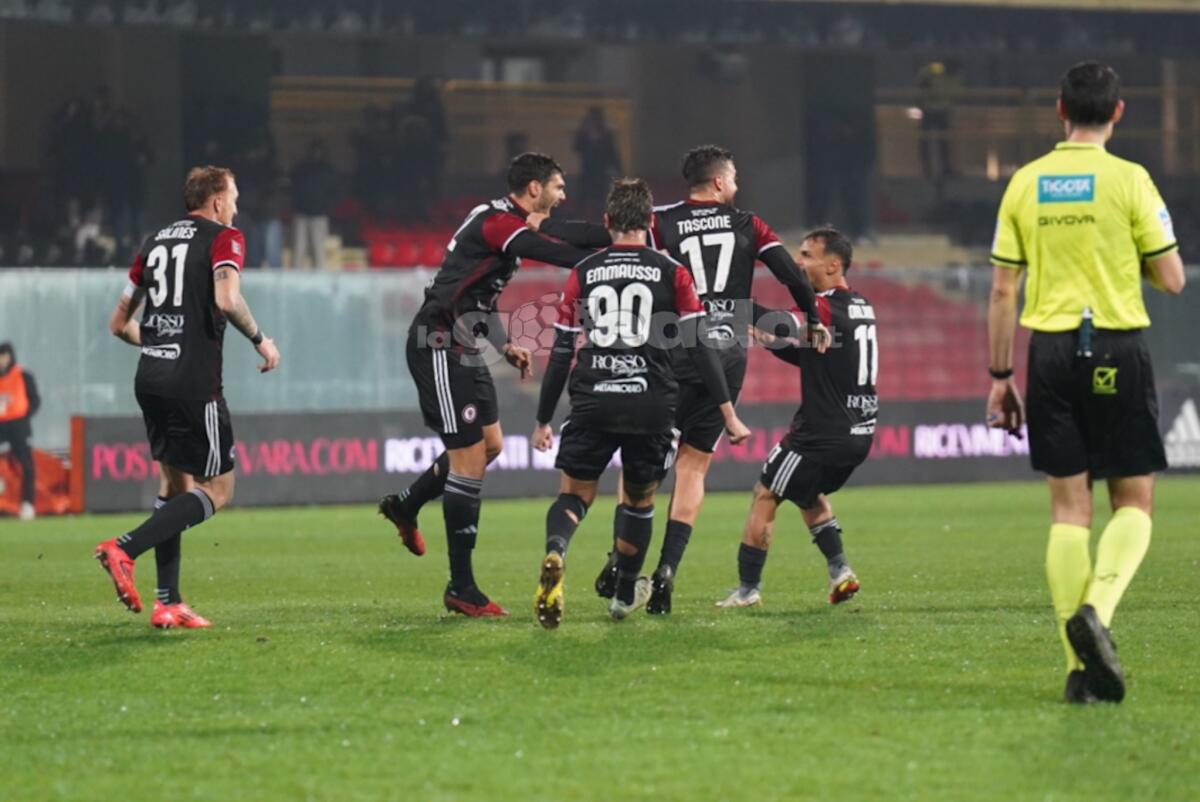 Parodi regola il Picerno: Foggia, altri tre punti preziosi - Immagine in evidenza: uno scatto di Foggia-Picerno (Serie C - girone C 2024/25) - crediti: foto di Sara Angiolino/lagoleada.it (RIPRODUZIONE VIETATA)