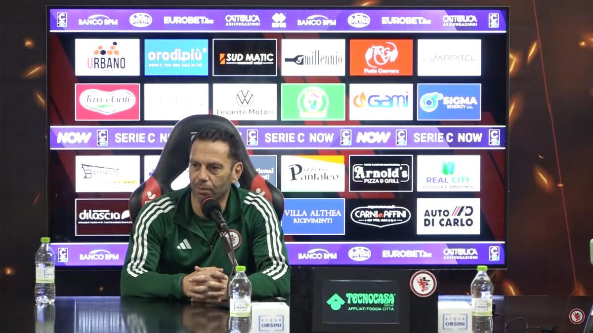 Foggia, Zauri: "C'è voglia di migliorare. In tre out, Da Riva..." - Immagine in evidenza: mister Luciano Zauri - crediti foto: canale ufficiale YouTube Calcio Foggia 1920 (frame da video)