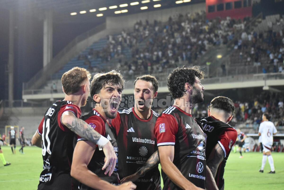 Trapani-Foggia, probabili formazioni e dove vederla - Immagine in evidenza: uno scatto di Foggia-Trapani (Serie C - girone C 2024/25) - crediti: foto di Luigia Spinelli/lagoleada.it (RIPRODUZIONE VIETATA)