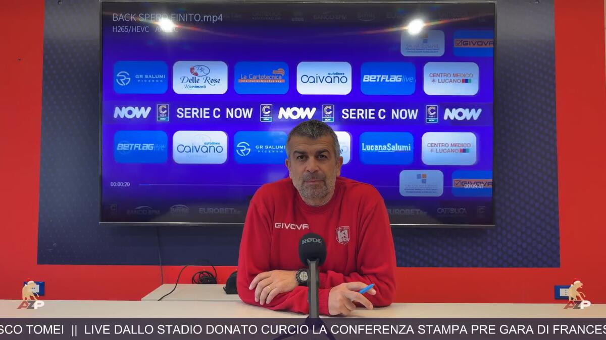 Picerno, Tomei: "Col Foggia gara insidiosa. Loro saranno carichi" - Immagine in evidenza: mister Francesco Tomei - crediti foto: pagina ufficiale Facebook AZ Picerno (frame da video)