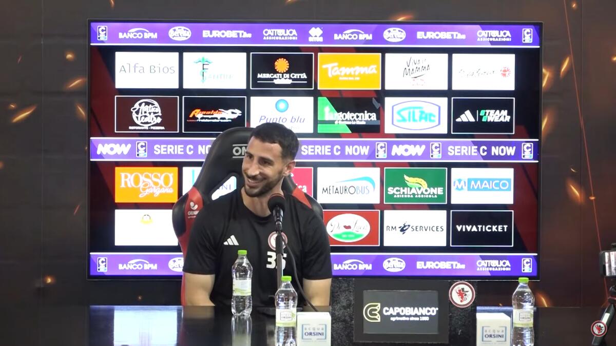 Foggia, Camigliano: "Giochiamo contro il Trapani, non contro Capuano" - Immagine in evidenza: Agostino Camigliano - crediti foto: canale ufficiale YouTube Calcio Foggia 1920 (frame da video)