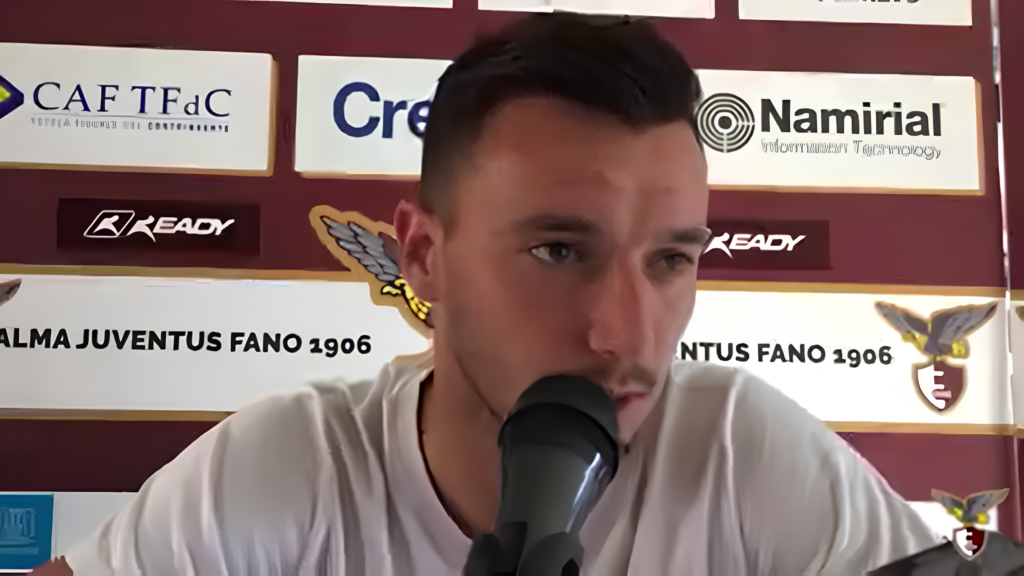 Immagine in evidenza: Enrico Baldini - crediti foto: pagina ufficiale Facebook Alma Juventus Fano (frame da video)