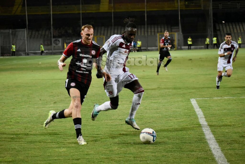 Immagine in evidenza: uno scatto di Foggia-Trapani (Serie C - girone C 2024/25) - crediti: foto di Luigia Spinelli/lagoleada.it (RIPRODUZIONE VIETATA)