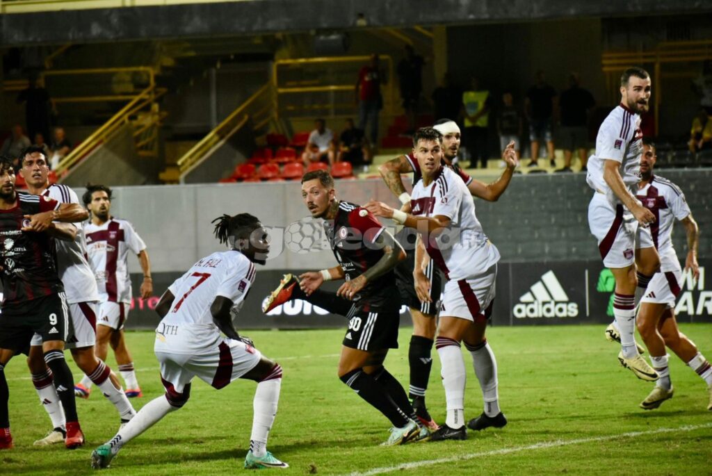 Immagine in evidenza: uno scatto di Foggia-Trapani (Serie C - girone C 2024/25) - crediti: foto di Luigia Spinelli/lagoleada.it (RIPRODUZIONE VIETATA)
