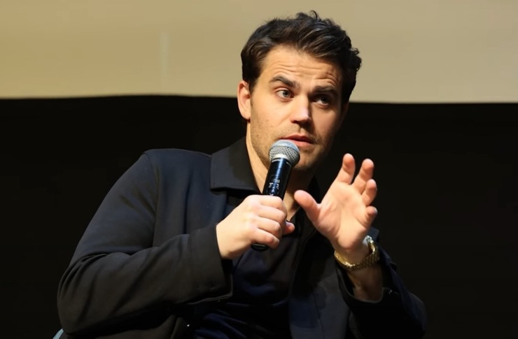 Paul Wesley durante un evento (Roster Con - youtube screenshot) - www.notiziesecche.it