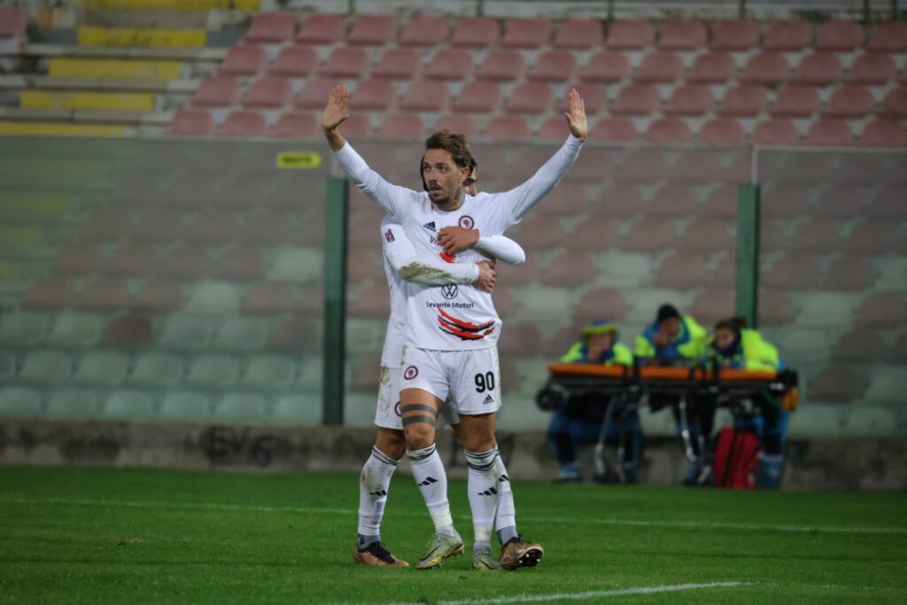 Immagine in evidenza: uno scatto di ACR Messina-Foggia (Serie C - girone C 2024/25) - crediti: foto di Federico Antonellis/Calcio Foggia 1920