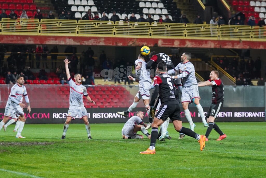 Immagine in evidenza: uno scatto di Foggia-Picerno (Serie C - girone C 2024/25) - crediti: foto di Sara Angiolino/lagoleada.it (RIPRODUZIONE VIETATA)