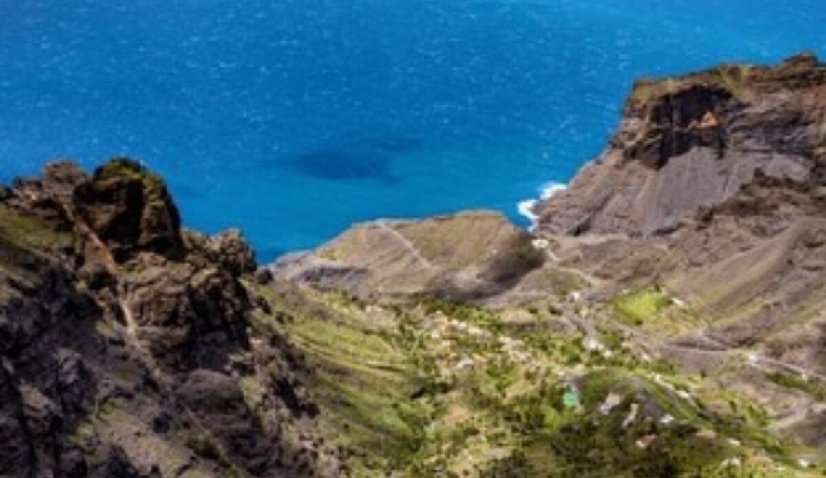 Comunicare senza parole: questa comunità "parla" attraverso i fischi - In questa isola si parla una lingua assurda (Shutterstock Foto) - www.qrios.it