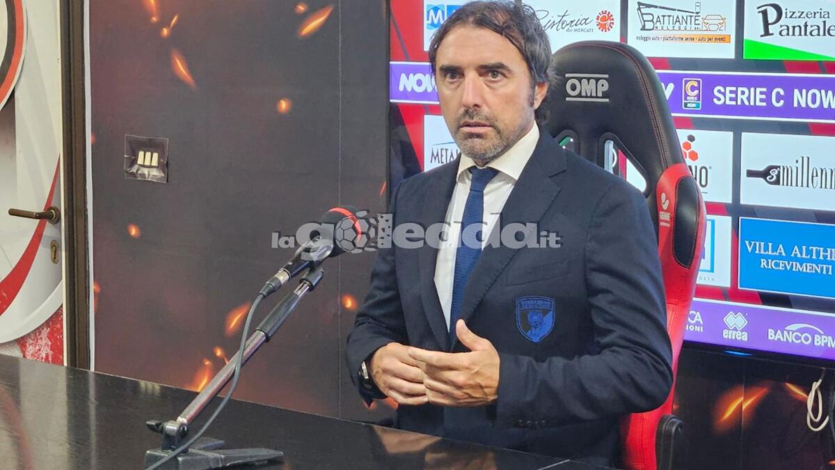 Giugliano, i convocati da mister Bertotto per il Foggia - Immagine in evidenza: mister Valerio Bertotto - crediti: foto di Mario Mescia/lagoleada.it (RIPRODUZIONE VIETATA)