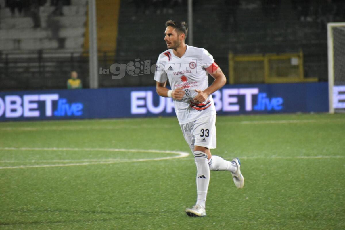 Calciomercato Foggia, UFFICIALE: Carillo ai saluti - Luigi Carillo durante Avellino-Foggia, crediti: Luigia Spinelli per lagoleada.it (riproduzione vietata)