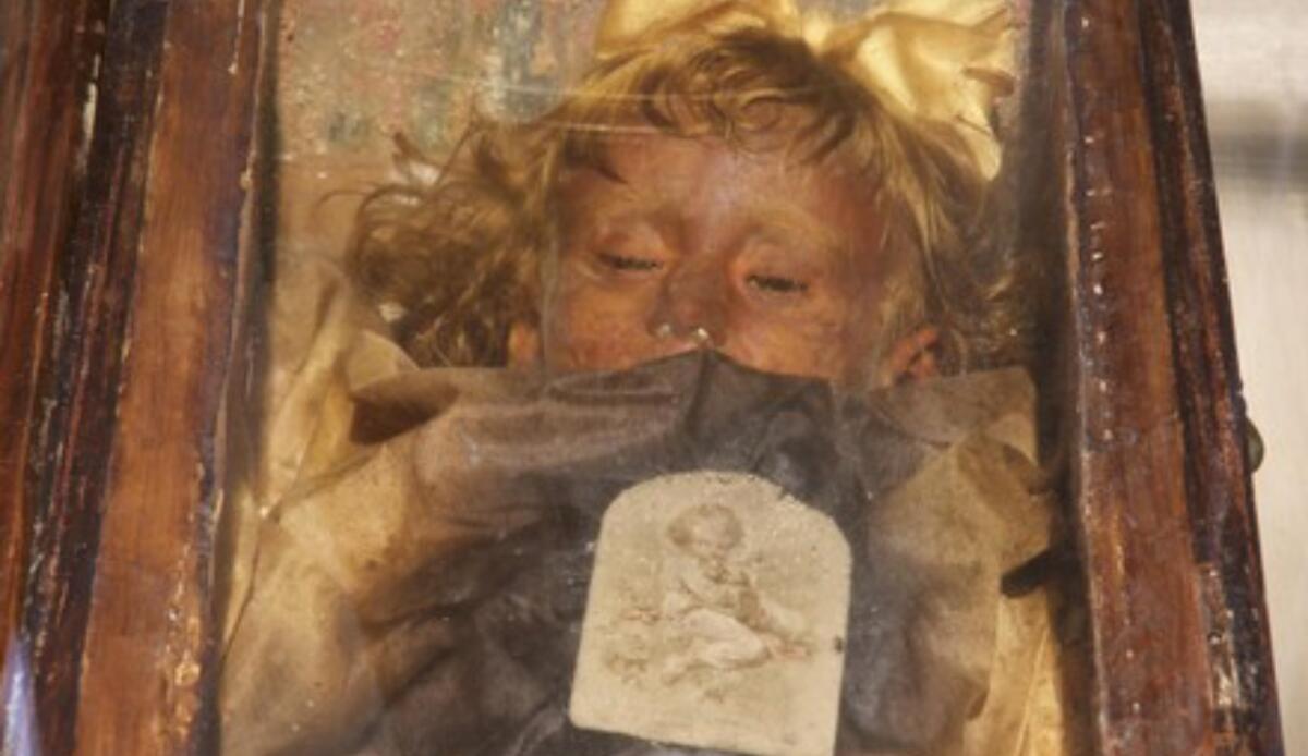 La mummia che non si decompone: Il caso inspiegabile di Rosalia Lombardo - Il mistero della mummia più bella del mondo (Shutterstock Foto) - www.qrios.it