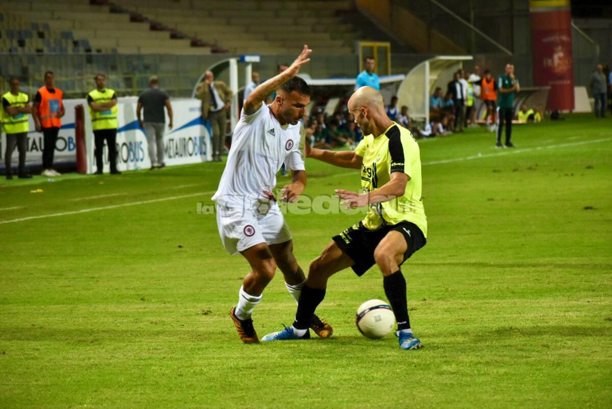 Monopoli-Foggia: confronto, precedenti e favorita - Immagine in evidenza: uno scatto di Foggia-Monopoli (Coppa Italia Serie C 2024/25) - crediti: foto di Luigia Spinelli/lagoleada.it (RIPRODUZIONE VIETATA)