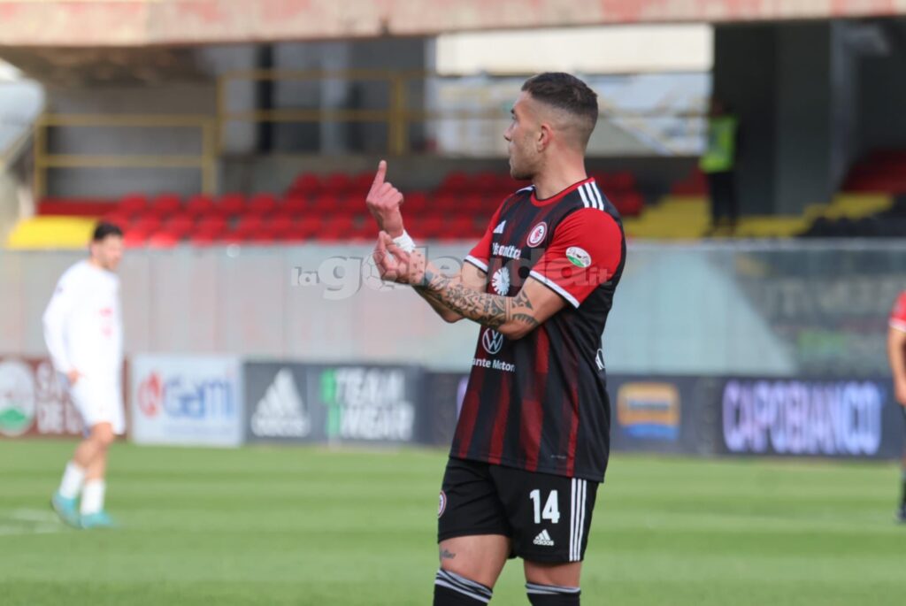 Immagine in evidenza: uno scatto di Foggia-Benevento (Serie C - girone C 2024/25) - crediti: foto di Monica Carbosiero su gentile concessione dell’autrice. Tutti i diritti riservati all’autrice.