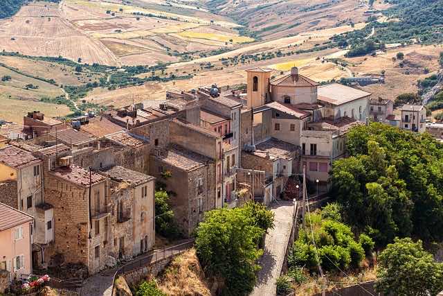 Giochi da tavolo: che cos'è "Famiglia", il gioco che ha fatto scoppiare alcune polemiche - (PIXABAY) - www.notiziesecche.it