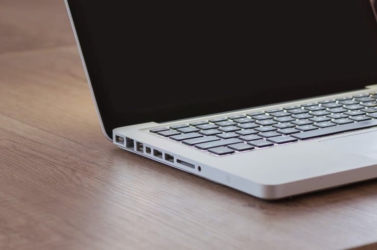 PC Portatile, ora lo schermo si "arrotola" (Pixabay) - www.findbest.it