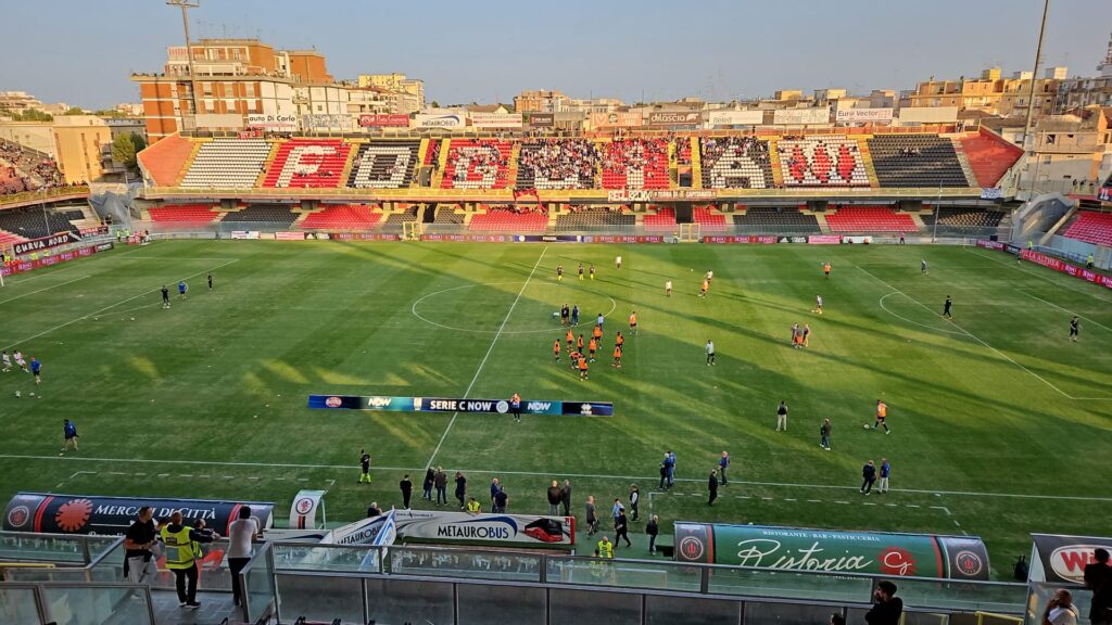 Immagine in evidenza: lo Stadio "Pino Zaccheria" di Foggia - crediti: foto di Mario Mescia/lagoleada.it (RIPRODUZIONE VIETATA)