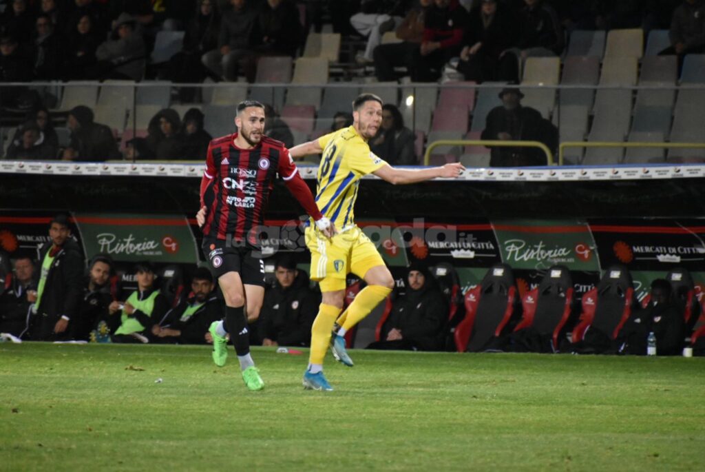 Immagine in evidenza: uno scatto di Foggia-Audace Cerignola (Serie C - girone C 2023/24) - crediti: foto di Luigia Spinelli (RIPRODUZIONE VIETATA)