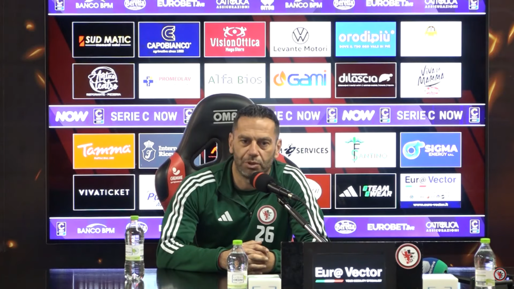 Immagine in evidenza: mister Luciano Zauri - crediti foto: canale ufficiale YouTube Calcio Foggia 1920 (frame da video)