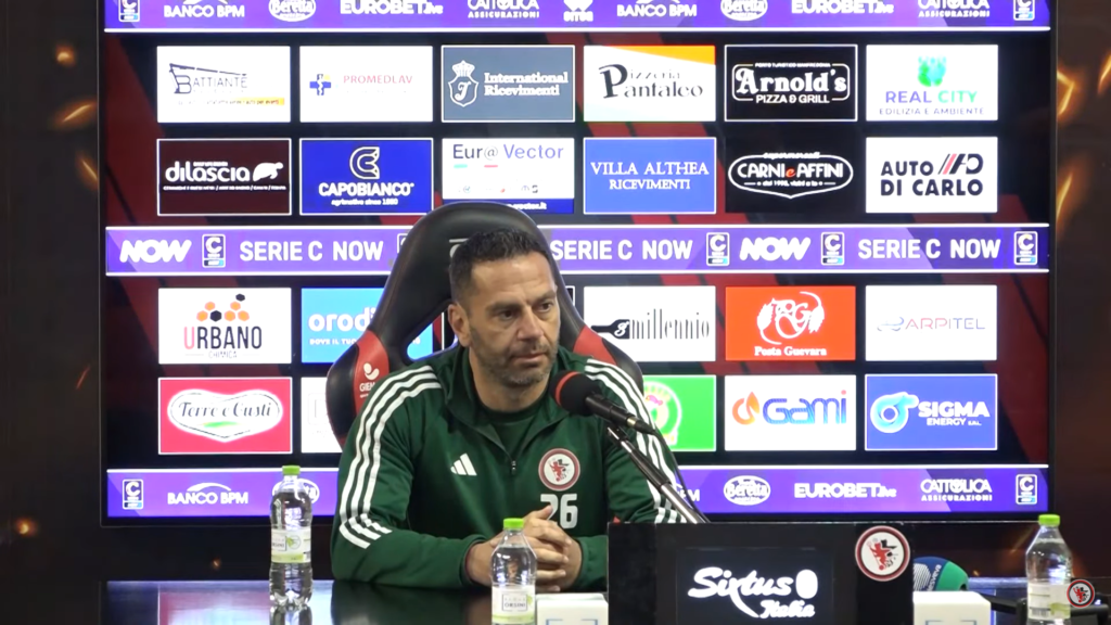 Immagine in evidenza: mister Luciano Zauri - crediti foto: canale ufficiale YouTube Calcio Foggia 1920 (frame da video)